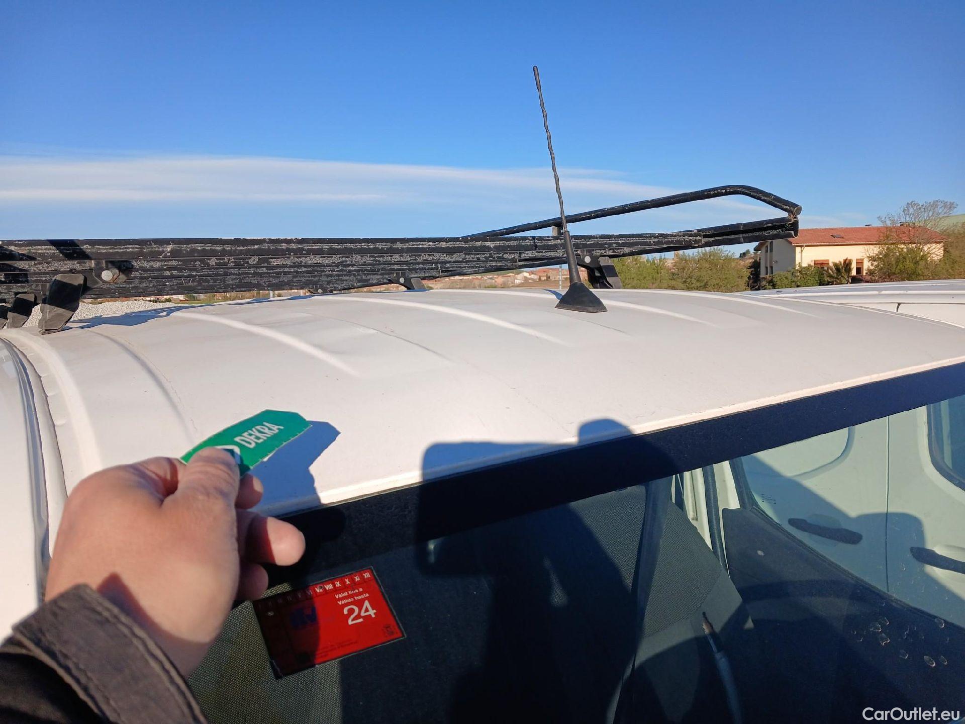  Nissan  NV200 NISSAN e- / 2009 / 4P / furgón Furgón 4p 40 kWh PROFESIONAL #17