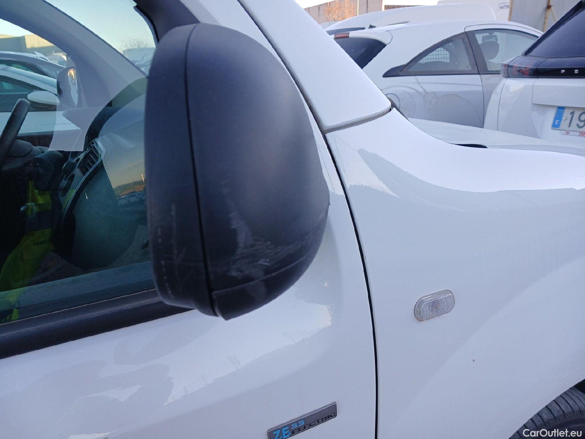  Renault  Kangoo RENAULT  Z.E./2013/3P/furgón derivado de turismo E-Tech 2 plazas #31