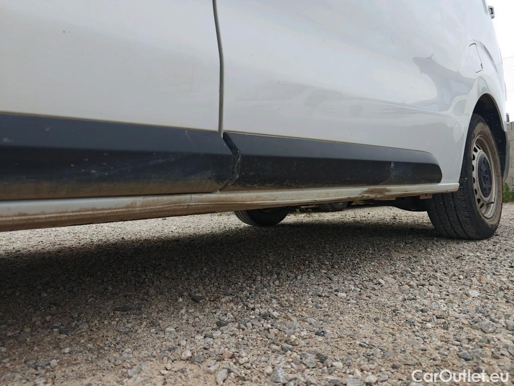  Opel  Vivaro OPEL  / 2019 / 4P / furgón 1.5 D 88kW (120CV) M Std Express M.P. DC #7