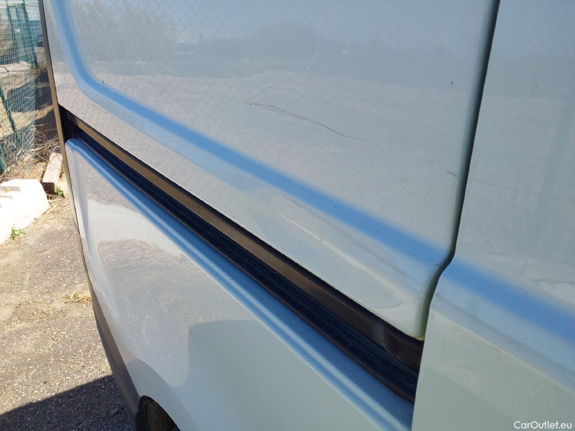  Nissan  Primastar NISSAN  / 2021 / 4P / furgón 2.0dCi 81kW (110CV) L1H1 1T Go #26