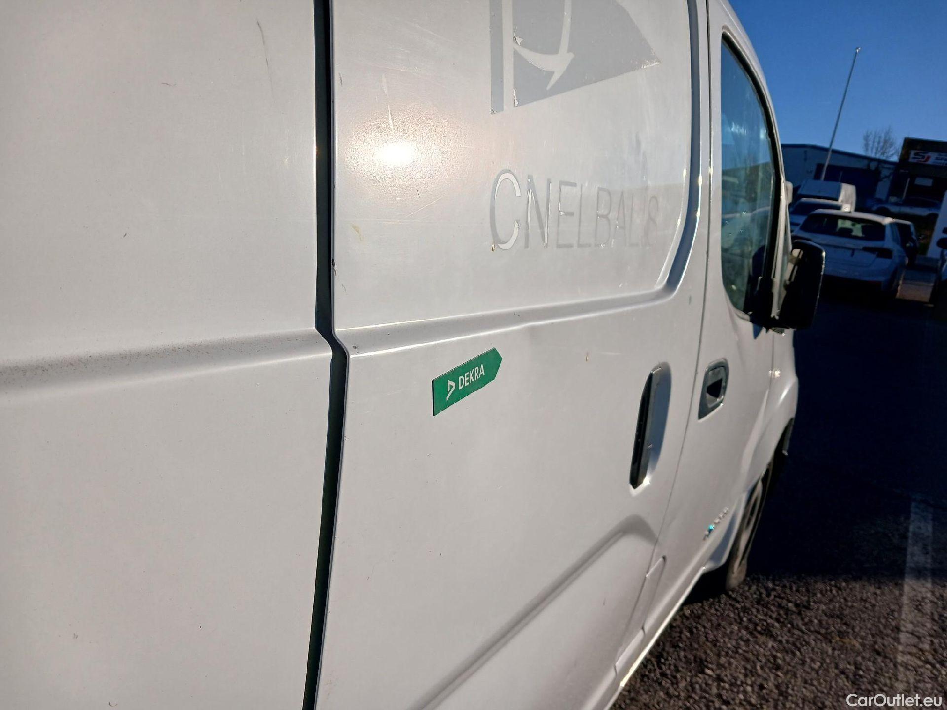  Nissan  NV200 NISSAN e- / 2009 / 4P / furgón Furgón 4p 40 kWh PROFESIONAL #66