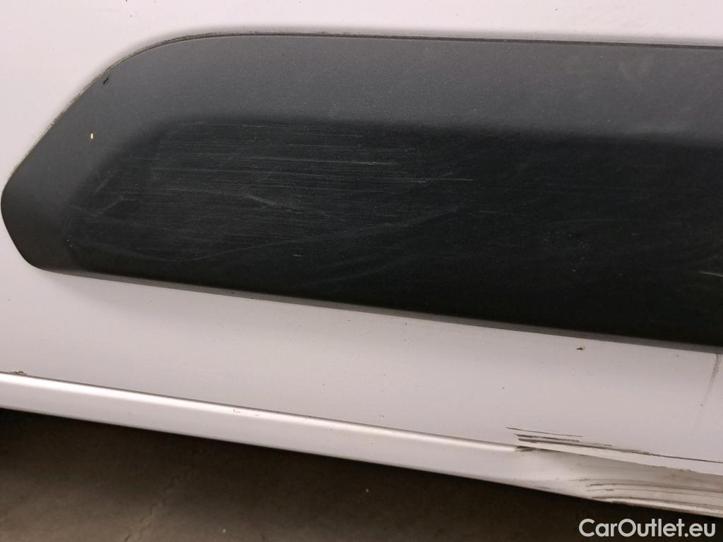  Peugeot  Partner PEUGEOT  / 2018 / 3P / furgón derivado de turismo Pro Standard 1000kg BlueHDi 73kW #59