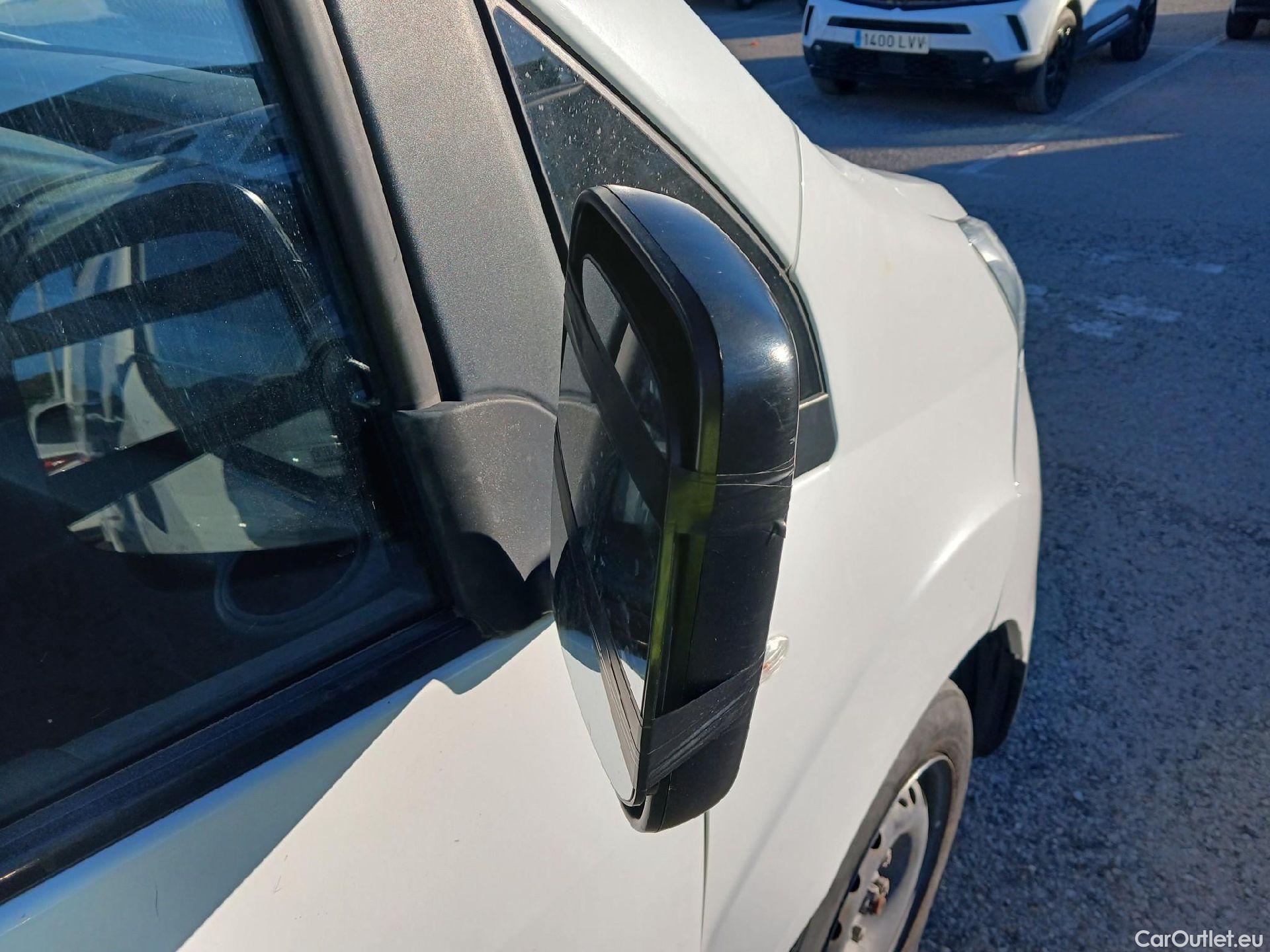  Nissan  NV200 NISSAN e- / 2009 / 4P / furgón Furgón 4p 40 kWh PROFESIONAL #70