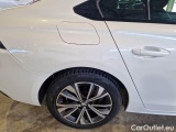  Peugeot  508 PEUGEOT  / 2018 / 5P / BERLINA BLUEHDI 130 ALLURE PACK S/S EAT8 #46
