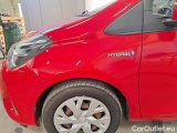  Toyota  Yaris TOYOTA  / 2017 / 5P / BERLINA 1.5 HYBRID BUSINESS #103