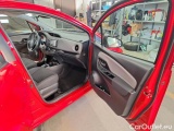  Toyota  Yaris TOYOTA  / 2017 / 5P / BERLINA 1.5 HYBRID BUSINESS #130