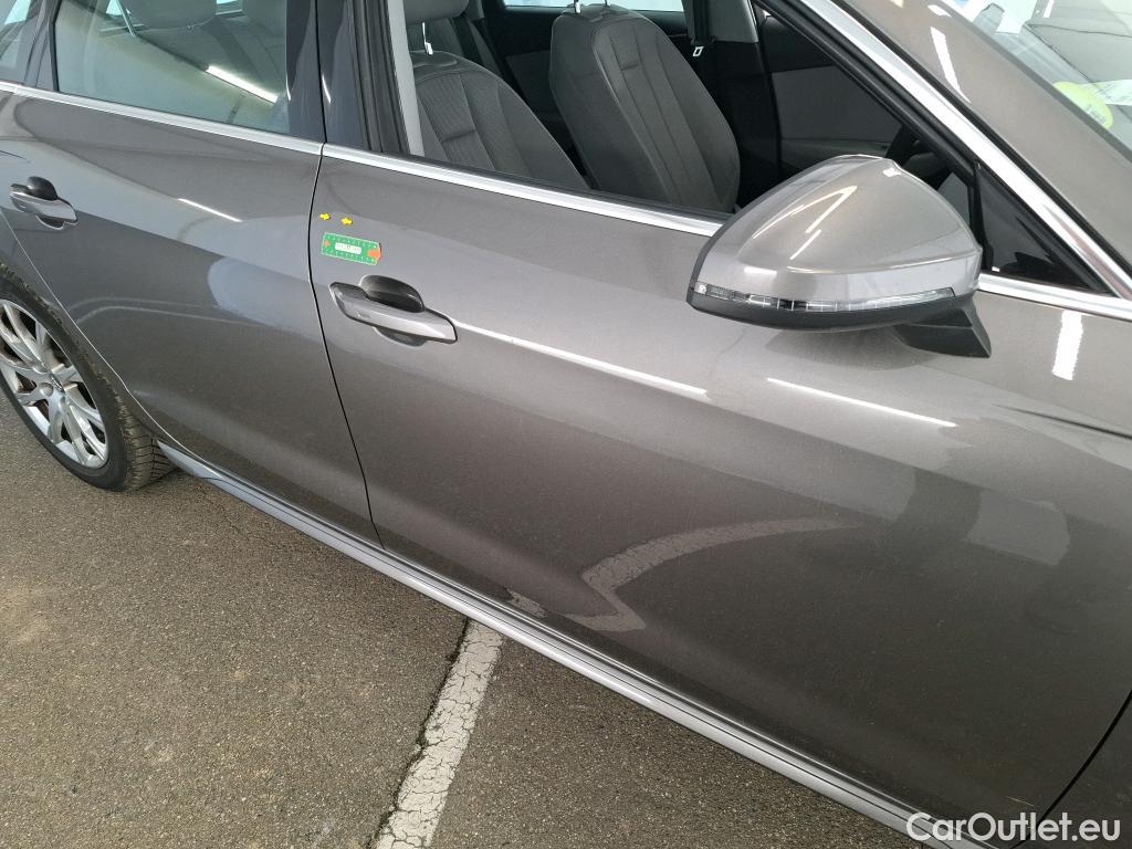  Audi  A4 AUDI  Avant / 2019 / 5P / Break 35 TDI 163 S tronic Business line #35