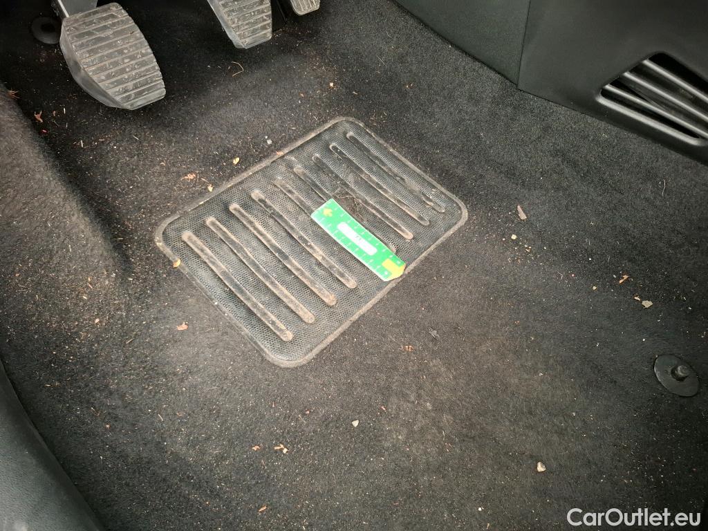  Citroen  C3  Société Feel Nav 1.2 PureTech 80CV BVM5 E6 #2