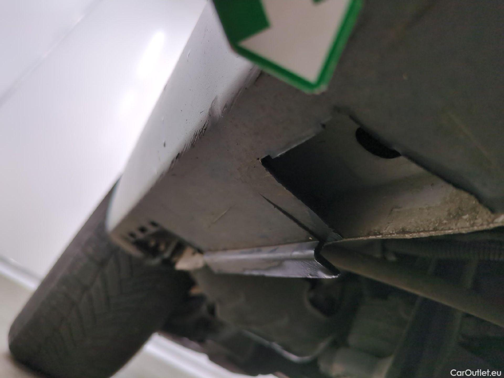  Citroen  C3  Société Feel Nav 1.5 BlueHDI 100CV BVM5 E6dT #46