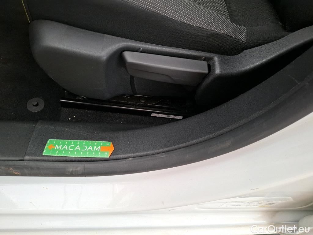  Citroen  C3  Feel Business 1.2 PureTech 80CV BVM5 E6d #1