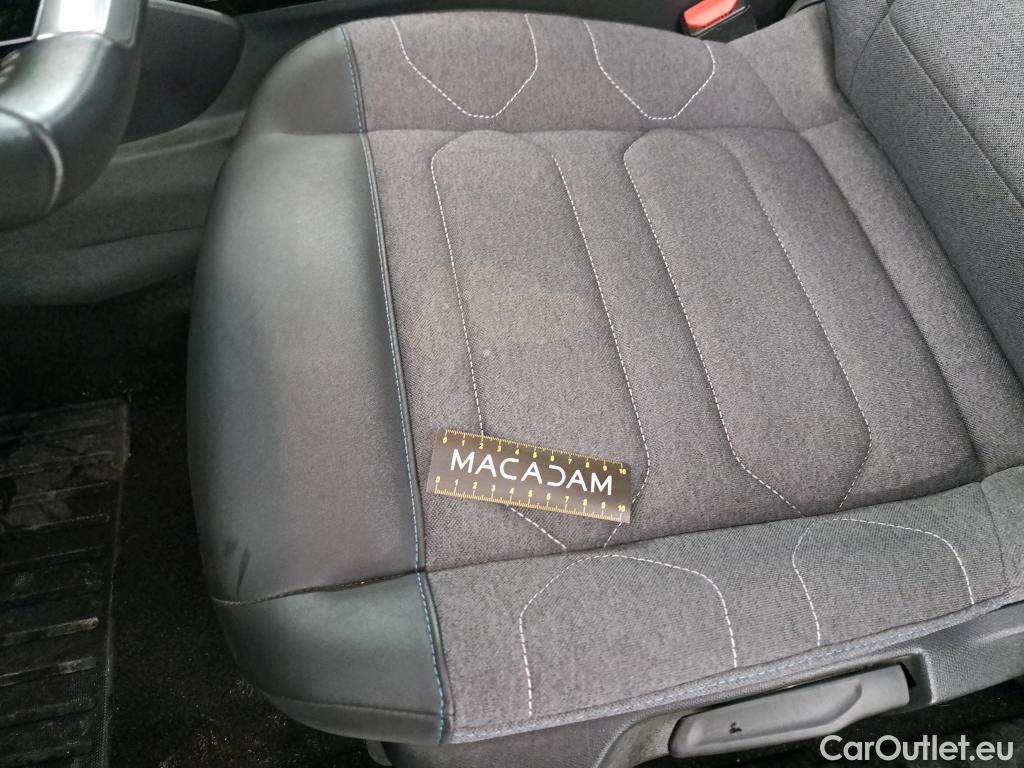  Citroen  C4 CITROEN  X / 2022 / 4P / Berline PureTech 130 S&S EAT8 Feel Pack #10