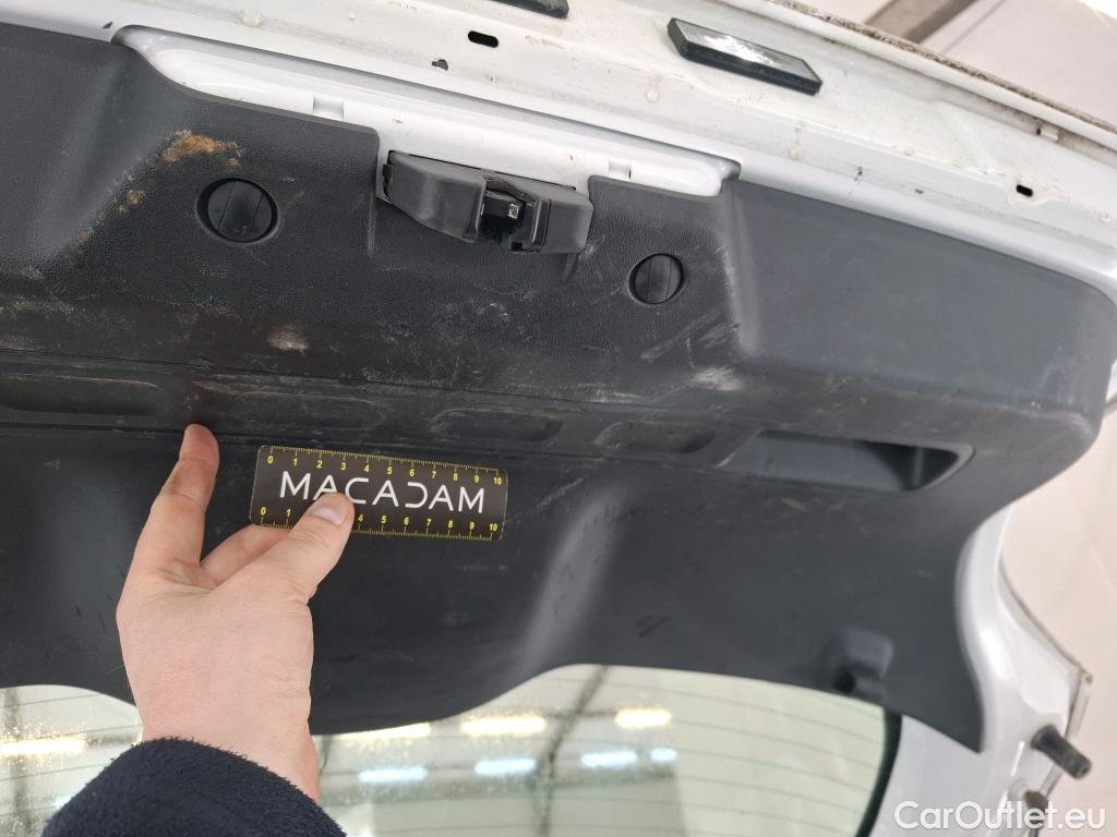  Citroen  C3  Société Feel 1.5 BlueHDI 100CV BVM5 E6dT #17