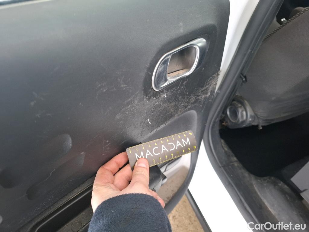  Citroen  C3  Société Feel 1.5 BlueHDI 100CV BVM5 E6dT #25