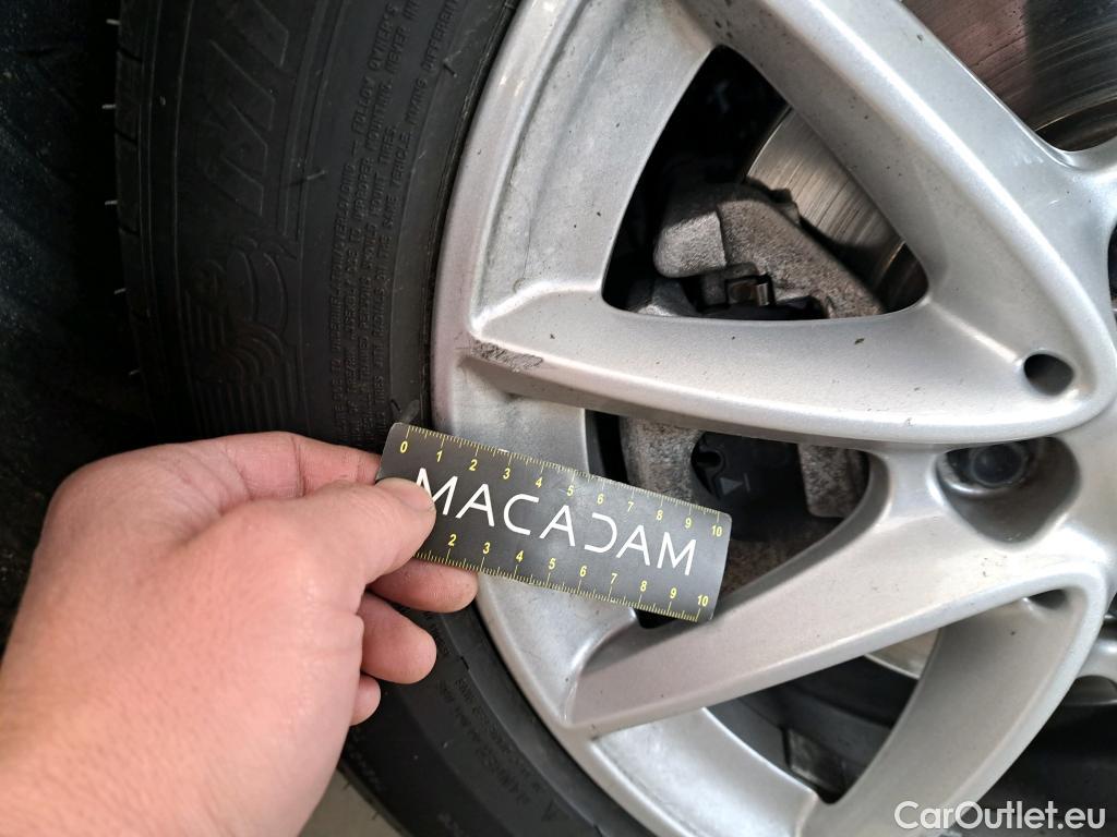  Bmw  Serie 2 Série 2 Active Tourer 216d Lounge 1.5 115CV BVA7 E6d #48