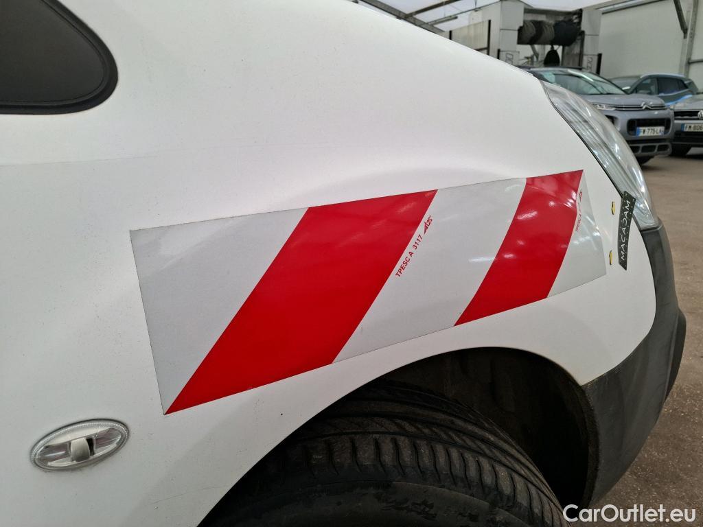  Citroen  Berlingo  Fourgon Club L1 (Court) 1.6 BlueHDi 100CV BVM5 E6 #19