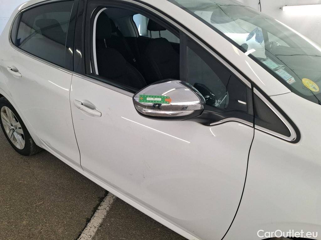  Peugeot  208 PEUGEOT  / 2015 / 5P / Berline &BLUEHDI 100 €6.c S&S ALLURE BUSINESS #34