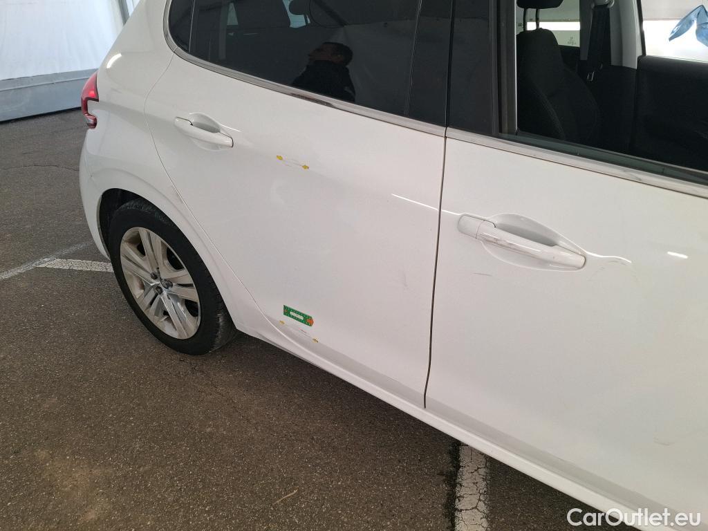  Peugeot  208 PEUGEOT  / 2015 / 5P / Berline &BLUEHDI 100 €6.c S&S ALLURE BUSINESS #1