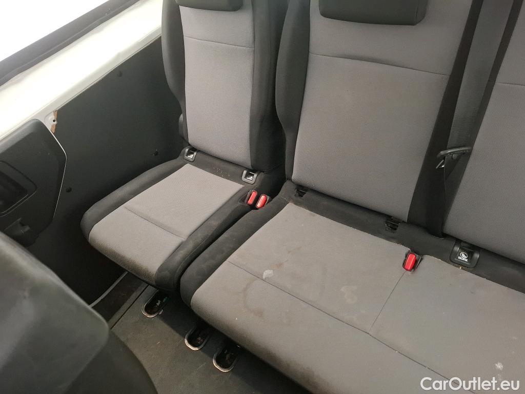  Citroen  Jumpy CITROEN  / 2016 / 4P / Combi Taille XL BlueHDi 120 S&S BVM6 Confort #46