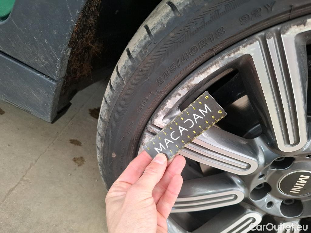  Mini  Clubman MINI  / 2019 / 5P / Break Cooper Knightsbridge 136 ch BVA7(SP) #14