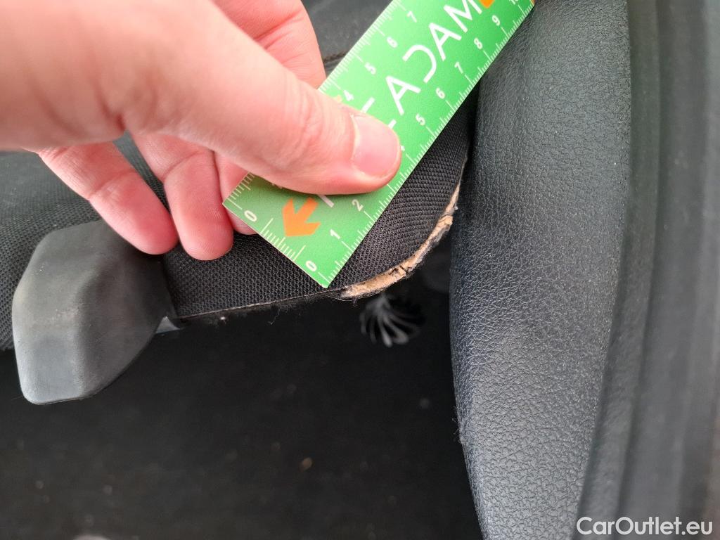  Mercedes  A-Klasse MERCEDES-BENZ Classe A Compact / 2018 / 5P / Berline A 180 d Business Line BVA #17