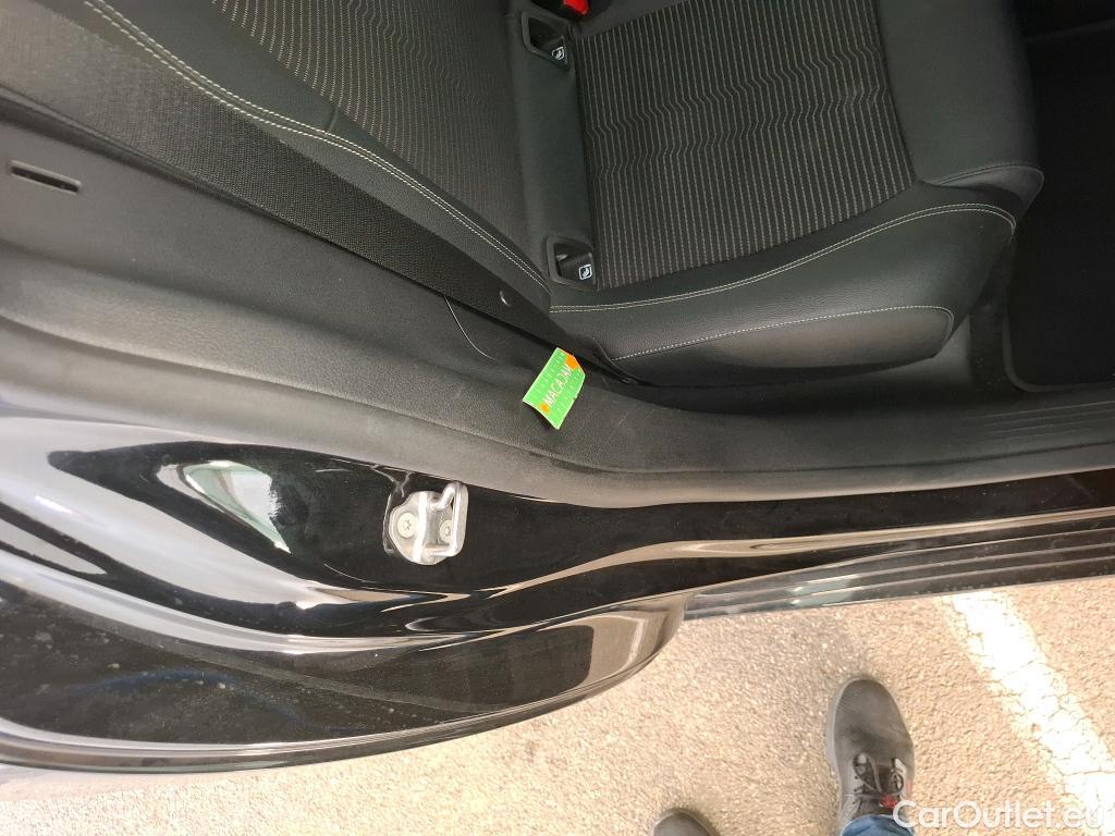  Mercedes  CLA-Klasse MERCEDES-BENZ CLA Coupe / 2019 / 4P / Coupé CLA 180 Business Line BA7 #70