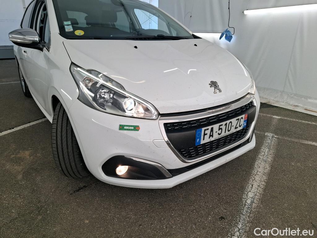  Peugeot  208 PEUGEOT  / 2015 / 5P / Berline &BLUEHDI 100 €6.c S&S ALLURE BUSINESS #24
