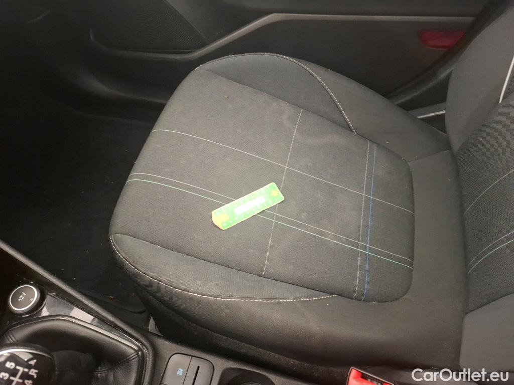  Ford  Fiesta  Business NAV 1.1 85CV BVM5 E6 #42