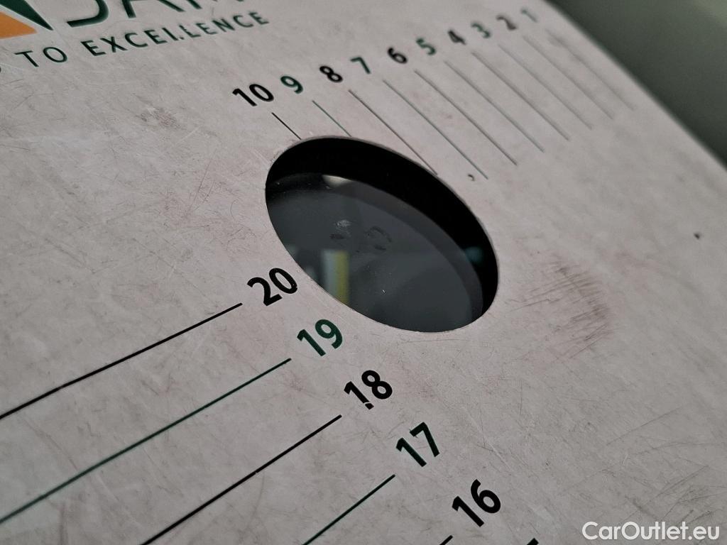  Mini  Clubman MINI  / 2019 / 5P / Break Cooper Knightsbridge 136 ch BVA7(SP) #44