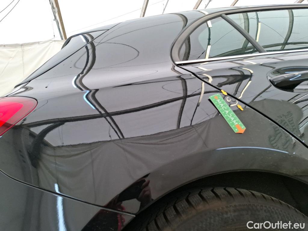  Mercedes  A-Klasse MERCEDES-BENZ Classe A Compact / 2018 / 5P / Berline A 180 d Business Line BVA #22