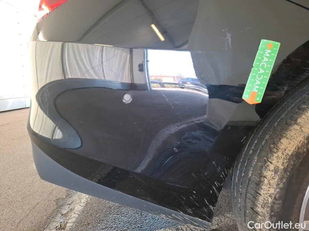  Mercedes  CLA-Klasse MERCEDES-BENZ CLA Coupe / 2019 / 4P / Coupé CLA 180 Business Line BA7 #5