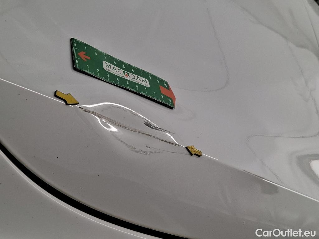  Peugeot  208 PEUGEOT  / 2015 / 5P / Berline &BLUEHDI 100 €6.c S&S ALLURE BUSINESS #2