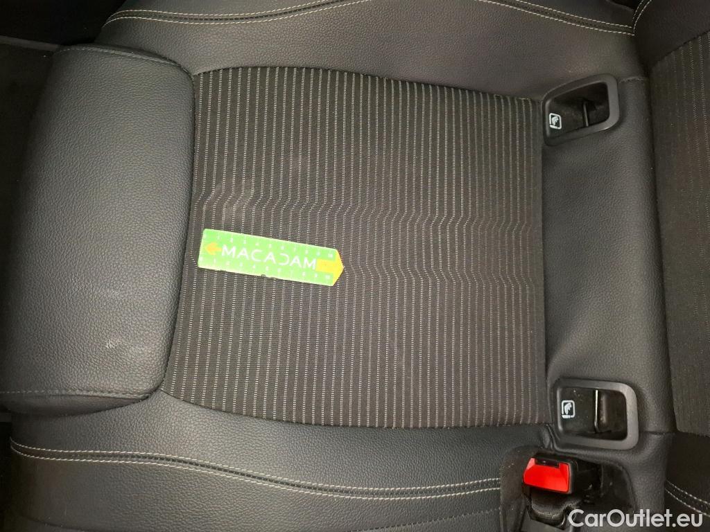  Mercedes  CLA-Klasse MERCEDES-BENZ CLA Coupe / 2019 / 4P / Coupé CLA 180 Business Line BA7 #85