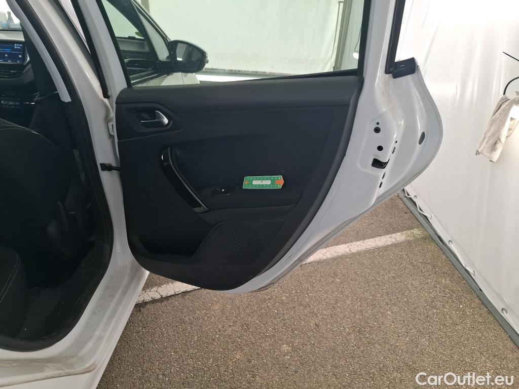  Peugeot  208 PEUGEOT  / 2015 / 5P / Berline &BLUEHDI 100 €6.c S&S ALLURE BUSINESS #28