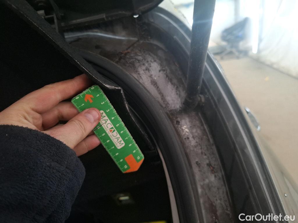  Ford  Fiesta  Business NAV 1.1 85CV BVM5 E6 #31