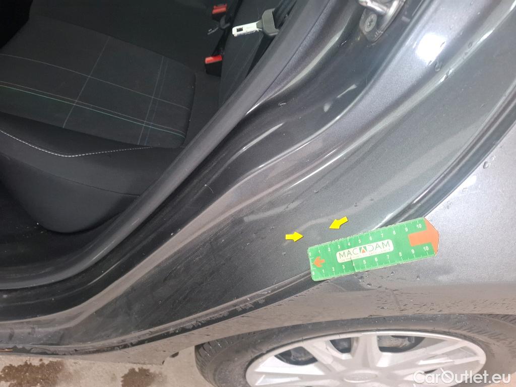  Ford  Fiesta  Business NAV 1.1 85CV BVM5 E6 #32