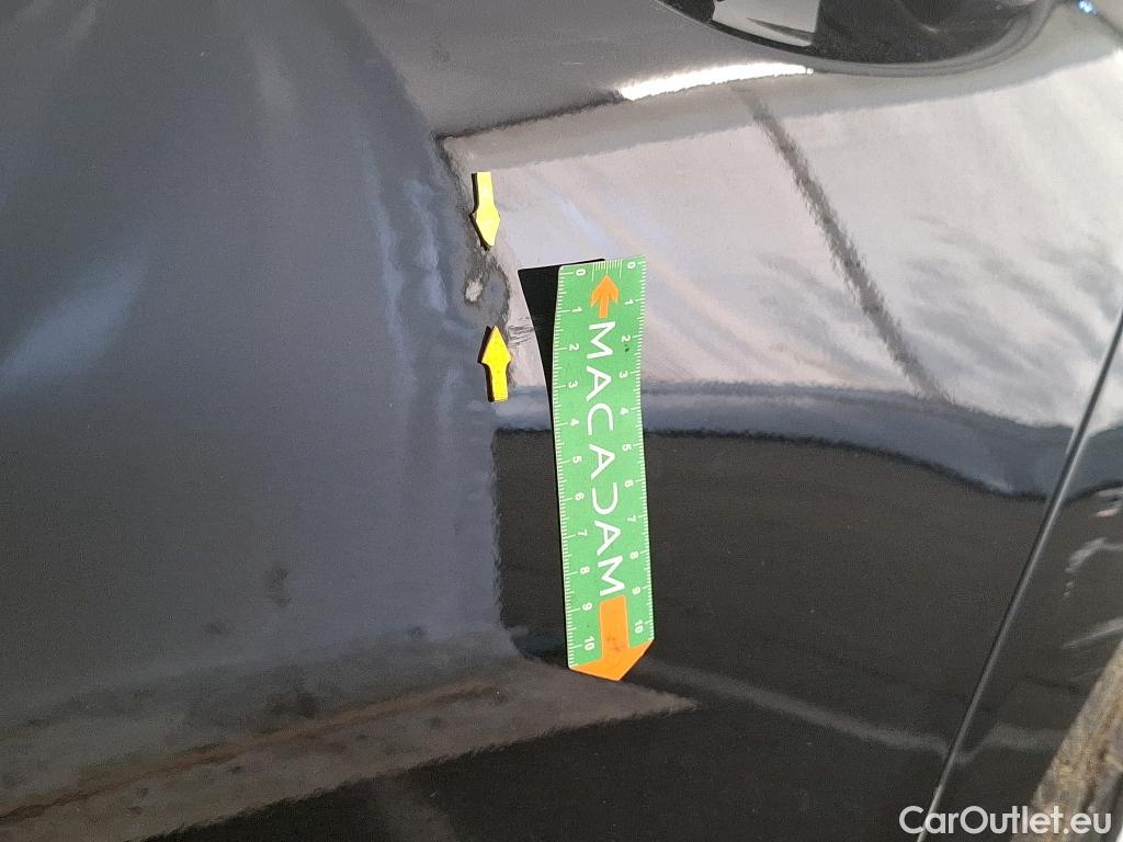  Mercedes  CLA-Klasse MERCEDES-BENZ CLA Coupe / 2019 / 4P / Coupé CLA 180 Business Line BA7 #96