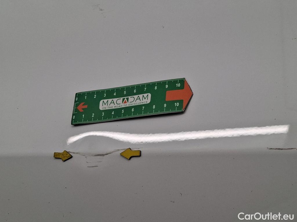  Peugeot  208 PEUGEOT  / 2015 / 5P / Berline &BLUEHDI 100 €6.c S&S ALLURE BUSINESS #9