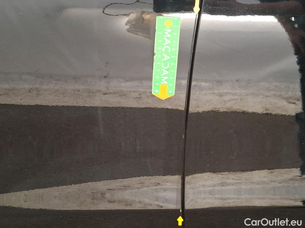  Mercedes  CLA-Klasse MERCEDES-BENZ CLA Coupe / 2019 / 4P / Coupé CLA 180 Business Line BA7 #33