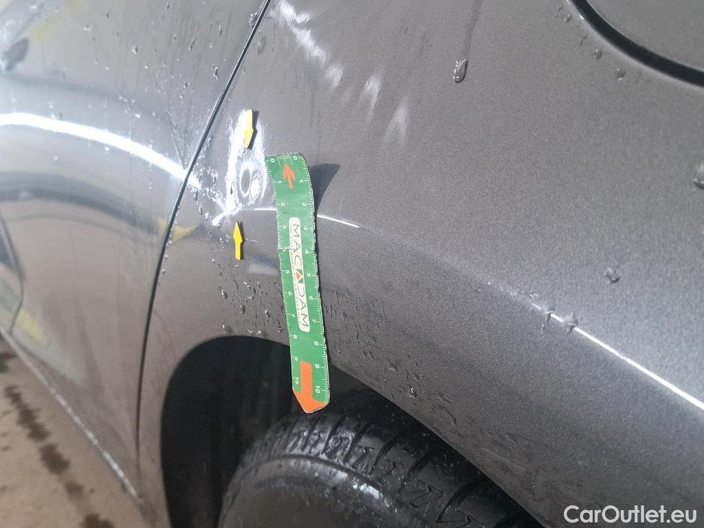  Ford  Fiesta  Business NAV 1.1 85CV BVM5 E6 #37