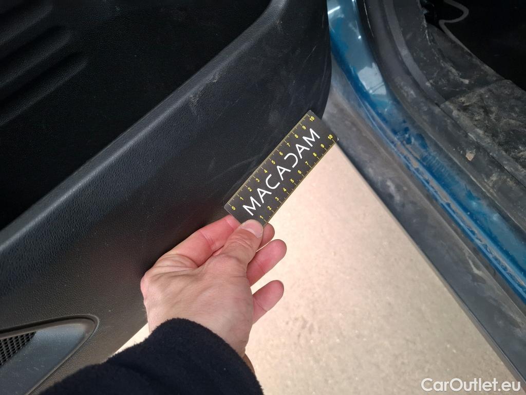  Citroen  C4 Cactus  Feel Business 1.5 BlueHDi 100CV BVM6 E6d #41