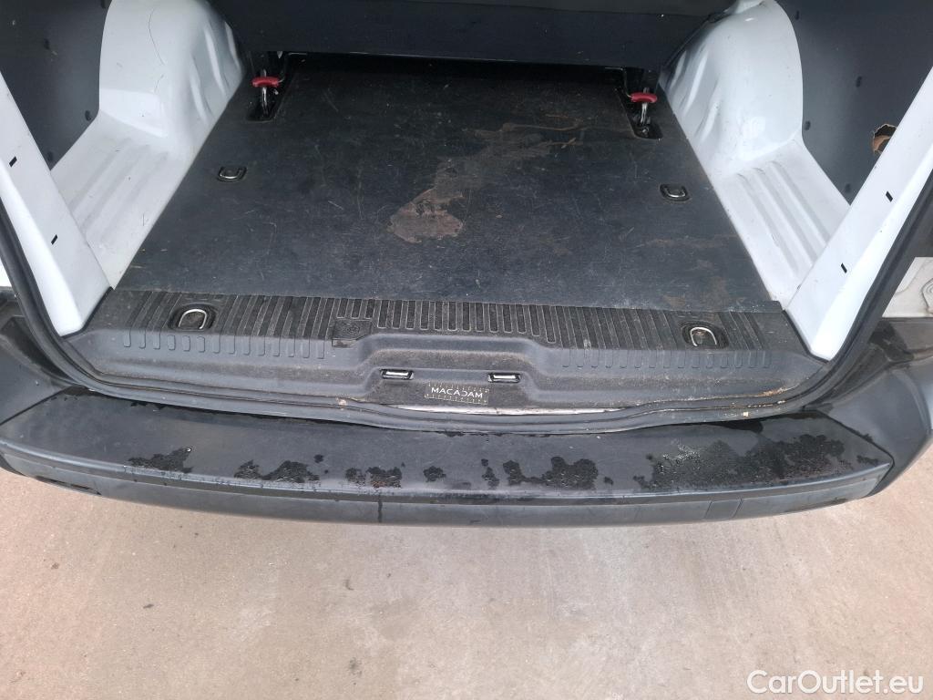  Citroen  Jumpy CITROEN  / 2016 / 4P / Combi Taille XL BlueHDi 120 S&S BVM6 Confort #49