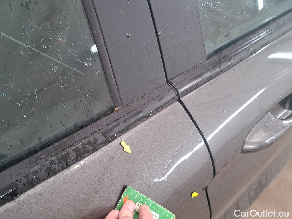  Ford  Fiesta  Business NAV 1.1 85CV BVM5 E6 #5