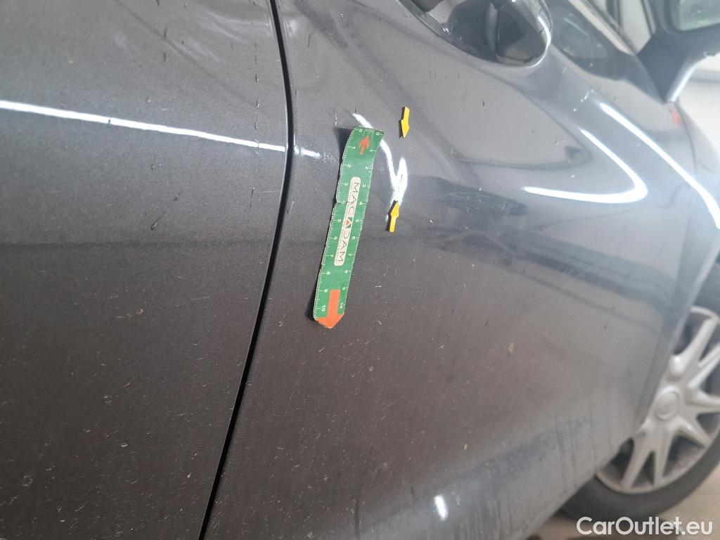  Ford  Fiesta  Business NAV 1.1 85CV BVM5 E6 #41