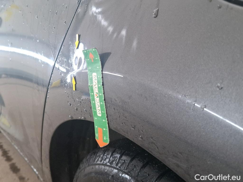  Ford  Fiesta  Business NAV 1.1 85CV BVM5 E6 #38