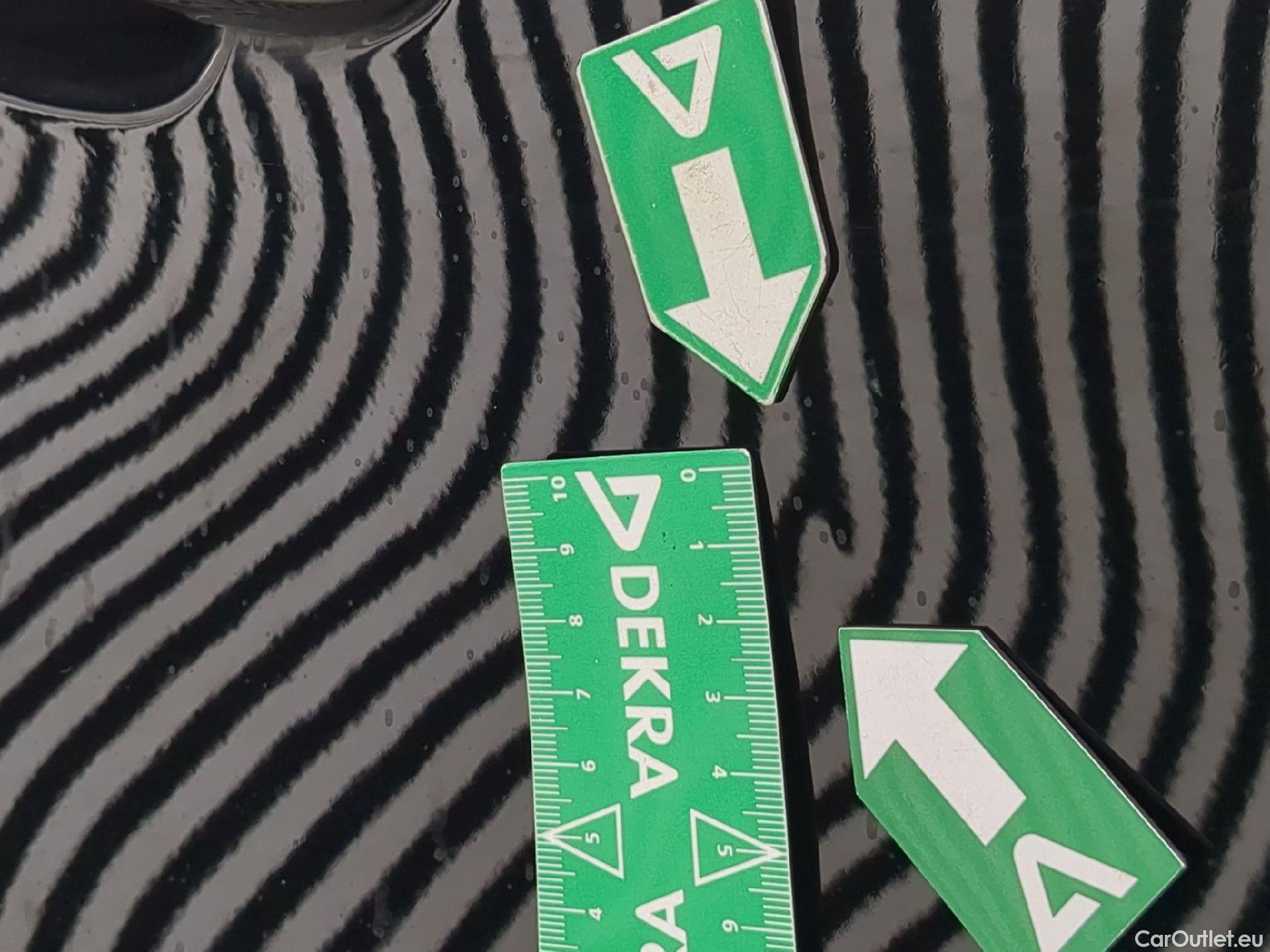  Renault  Captur RENAULT  5p Crossover Business dCi 90 - 18 #8