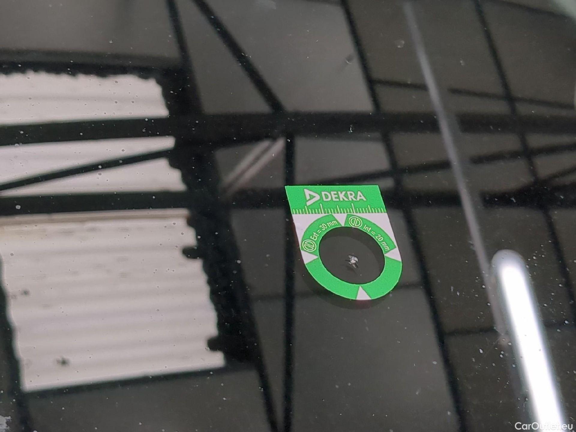  Renault  Captur RENAULT  5p Crossover Business dCi 90 - 18 #25