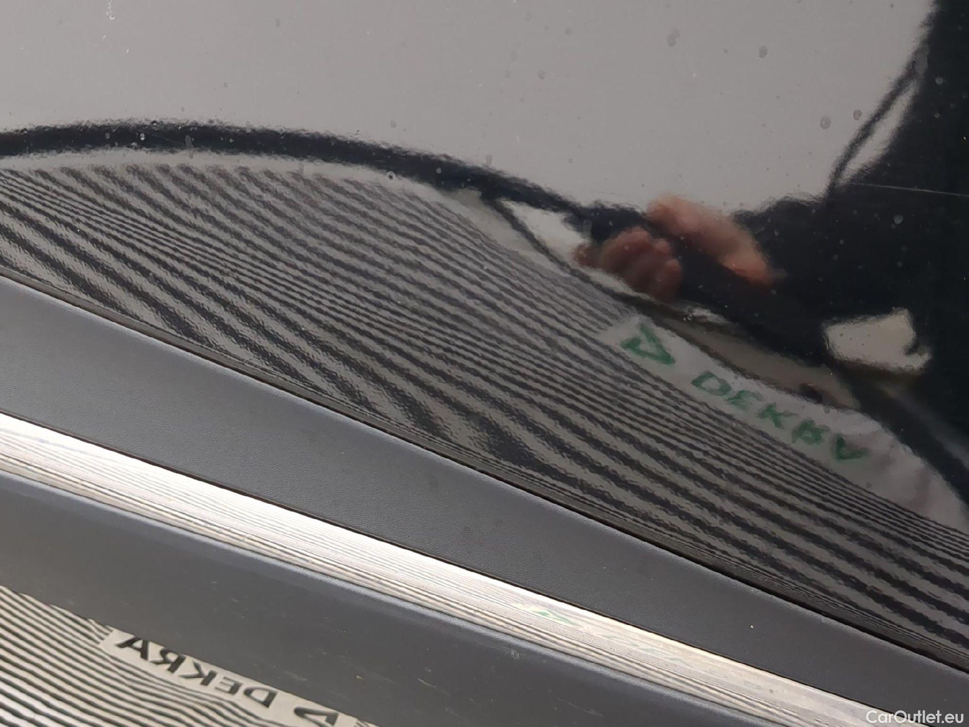  Renault  Captur RENAULT  5p Crossover Business dCi 90 - 18 #9