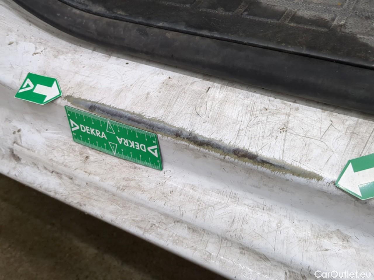  Peugeot  Expert  Fourgon Premium L1 1.5 HDi 120CV BVM6 E6d #2