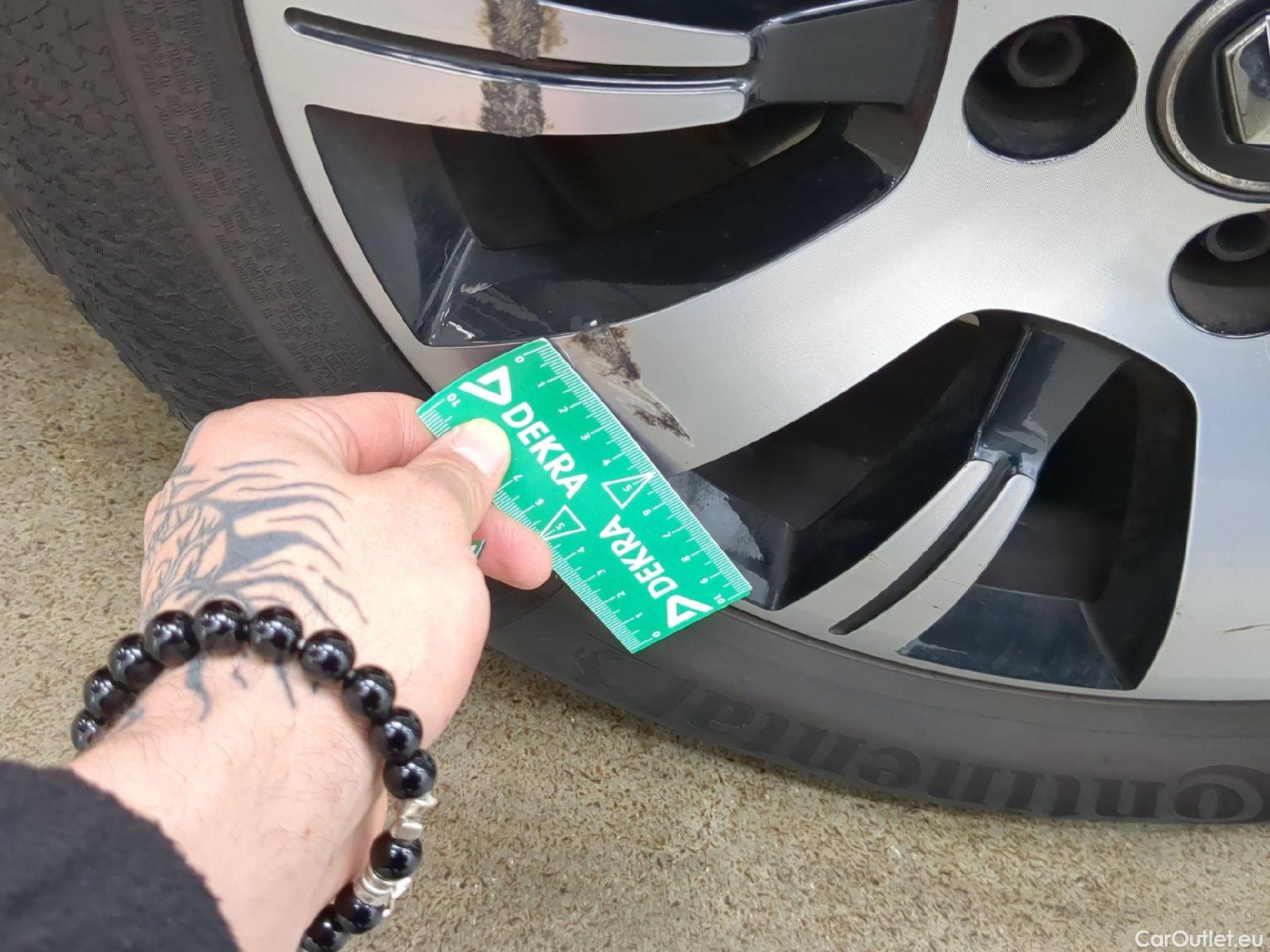  Renault  Captur RENAULT  5p Crossover Business dCi 90 - 18 #56