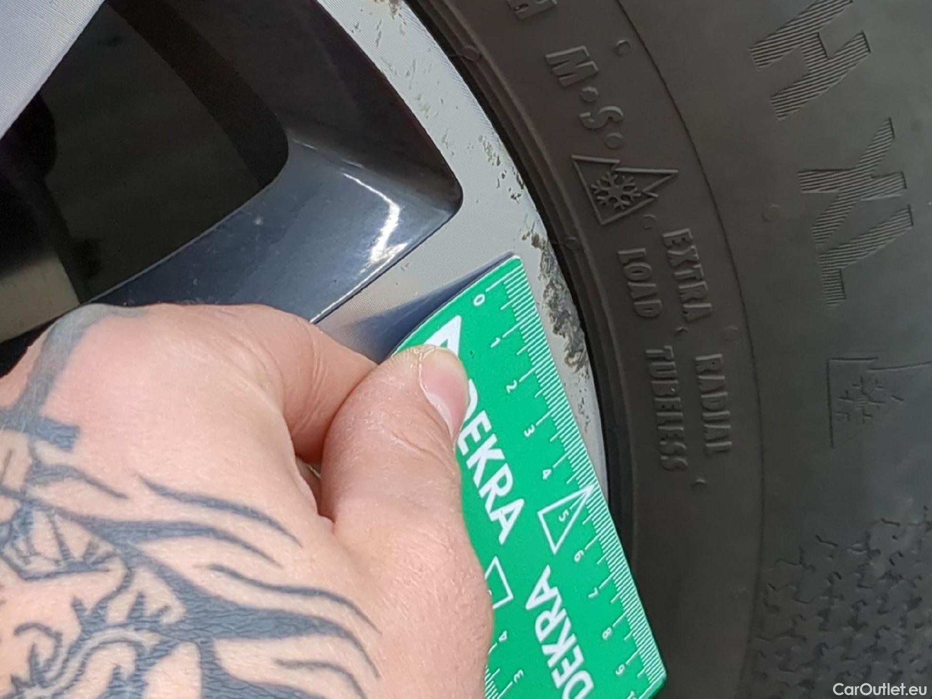  Renault  Captur RENAULT  5p Crossover Business dCi 90 - 18 #58